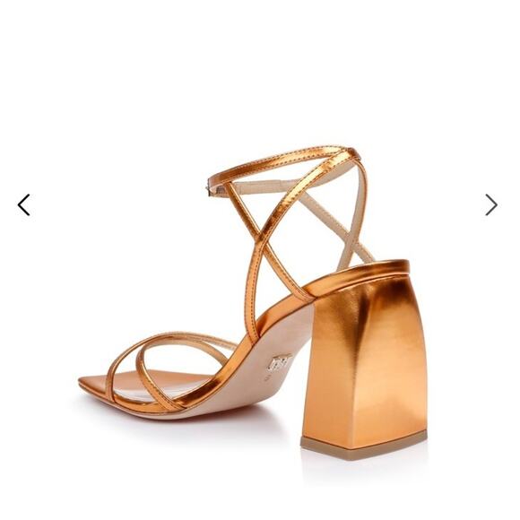 Badgley Mischka Ivanka Strappy Metallic Block Heel 5.5 Women’s - Picture 2 of 6